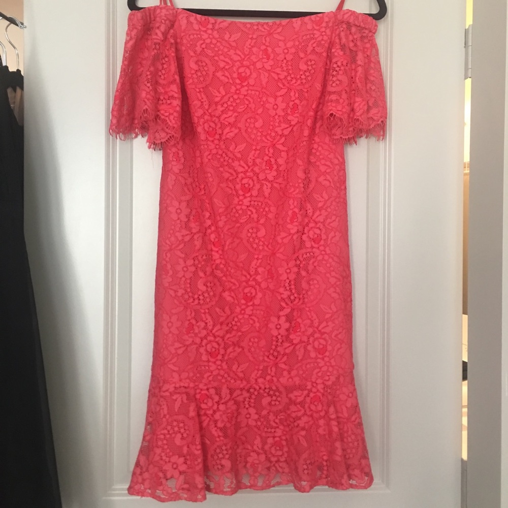 Feminine Lace Dress
